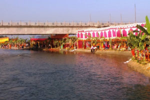 झापामा छठ पूजाको तयारी धमाधम, मेची नदीमा पाँच हजार पूजास्थल