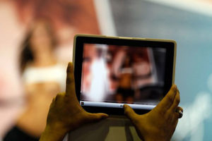 अश्लील सामग्री नियन्त्रण गर्न पाँच लाख कार्यालय स्थापना