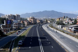 ‘सर्भिस ट्र्याक’ को निर्माण आधा सकियो