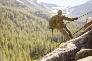 कठिन जङ्गल युद्धकला सिक्न विदेशी सैनिक आकर्षित हुँदै