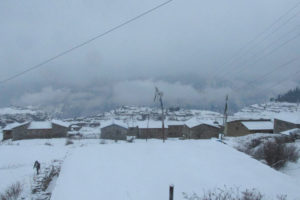 हिमपात हुँदा आवत–जावत बन्द, जनजीवन प्रभावित