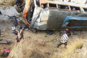 कालिगण्डकी किनारमा बस खस्यो : तीन जनाको मृत्यु, ३५ घाईते