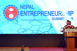 सरकार निजी क्षेत्रसँग सहकार्य गरेर अघि बढ्छ : प्रधानमन्त्री