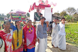 देखासिकीमै हराउन थाले थारु समुदायको वैवाहिक मौलिकता