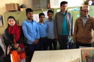 गरीब र जेहेन्दार विद्यार्थीलाई सहयोग