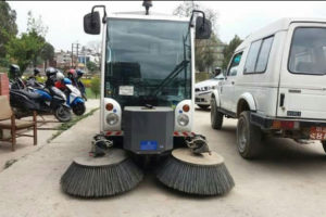 काठमाडौँ महानगरपालिकाले शुक्रबारदेखि बु्रमरबाट सडक सफा गर्ने