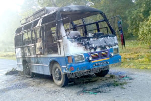 कैलालीमा आगजनी र ताेडफाेड