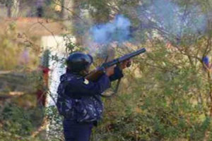 विप्लव कार्यकर्ता पक्राउ गर्न हवाई फायर