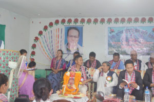 धनकुटामा हरिराज खेवा स्मृतिग्रन्थ विमोचन