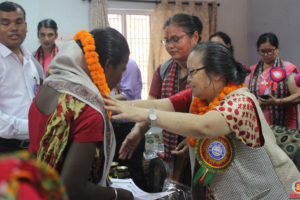 दुहवीमा छ सय एकल महिलालाई एकैसाथ सम्मान