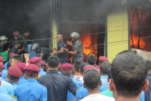 दीपावली गर्दा प्रदेश १ का चार घरमा आगलागीः बालकको मृत्यु, ४७ लाख क्षति