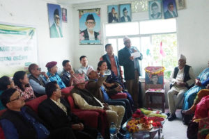 धनकुटामा दशैंलाई बिदाई गर्दै कांग्रेसले गर्यो चियापान