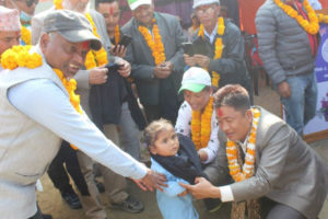 चौबिसेका चार सय बिद्यार्थीलाई स्वीटर