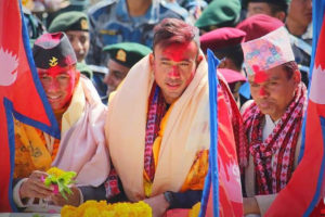 धनकुटामा खेलाडी श्रेष्ठ र ठकुरीलाई अभिनन्दन