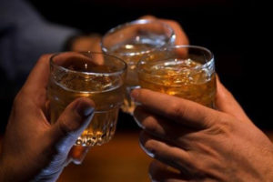 धनुषामा घरेलु मदिरा पिउँदा मर्नेको संख्या ११ पुग्यो