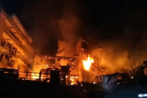 फुङलिङ बजारमा आगलागी हुँदा सात घर र पाँच घुम्ती जलेर नष्ट, ६ घण्टा पछि आगो नियन्त्रण