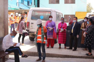 धनकुटामा जिल्ला बाहिरबाट आएका मजदुरको कोरोना परीक्षण