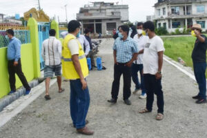 बिराटनगरमा कोरोना नियन्त्रण गर्न नेकपाले थाल्यो घर निर्मलीकरण अभियान
