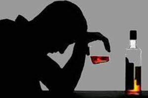 रक्सी खाएर आमाको हत्या, बुबा घाईते