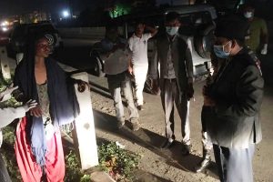 सडकमै बस्दै आएकी महिलाको उद्धार