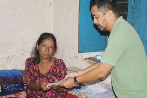 धनकुटाकी मृगौला पीडित महिलालाई आर्थिक सहयोग प्रदान