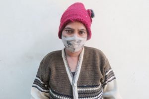 बिराटनगरबाट छालाको पेटीसहित महिला पक्राउ, नियन्त्रणमा लिन प्रहरीद्वारा हवाई फायर