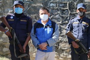 बिदेशबाट घर आइपुगेको भोलिपल्टै धनकुटाका थापा प्रहरीको फन्दामा