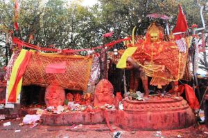 ताप्लेजुङको पाथीभरा मन्दिरमा तीर्थयात्रीको मृत्यु