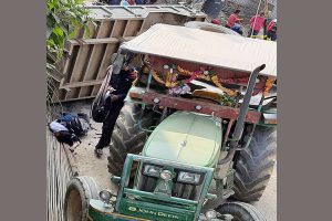 धनकुटामा ट्याक्टरले किच्दा विद्यालय जाँदै गरेकी छात्राको मृत्यु