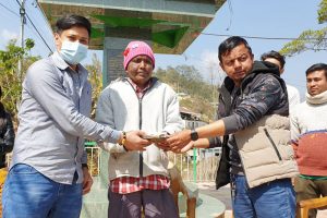 धनकुटाका प्रधानको उपचारका लागि संकलन भयो ३ लाख ४३ हजार रकम