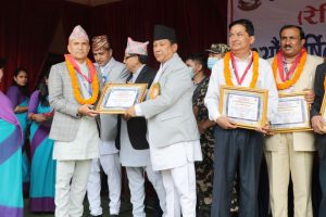 रेडियो नेपालको धनकुटा प्रशारण केन्द्र बन्यो उत्कृष्ट, नयराजलाई उत्कृष्ट कर्मचारी पुरस्कार