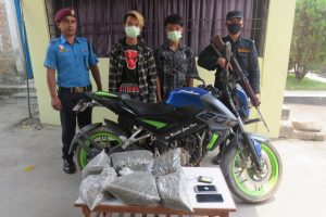 धनकुटाका दुई युवा धरानबाट गाँजासहित पक्राउ