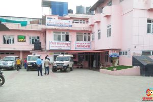 धनकुटा अस्पतालमा बिरामी कुरुवा भोकभोकै