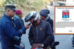 धनकुटाका ट्राफिक प्रहरी दिपक बने बैशाख महिनाको उत्कृष्ट प्रहरी