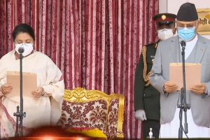 प्रधानमन्त्रीसहित सबै मन्त्रीहरुले लिए शपथ