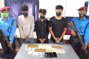 धनकुटामा घरभित्र लागुऔषध भेटियो, थप दुई युवा पक्राउ