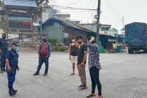 धनकुटामा निषेधाज्ञा उल्लंघन गर्ने थप १० जनालाई जरिवाना, १२१ सवारी साधन ‘होल्ड’