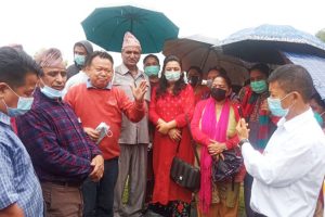 धनकुटाका चार दलद्वारा जिल्ला प्रशासनमा धर्ना