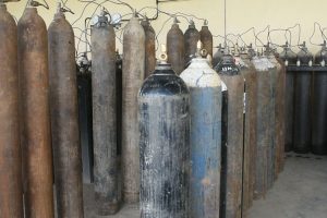 एमाले बिर्तामोड नगर कमिटीले किन्यो ५० थान अक्सिजन सिलिन्डर