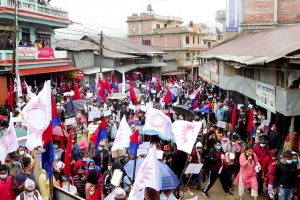 पाख्रीवासमा एमालेले गर्यो शक्ति प्रदर्शन (भिडियोसहित)