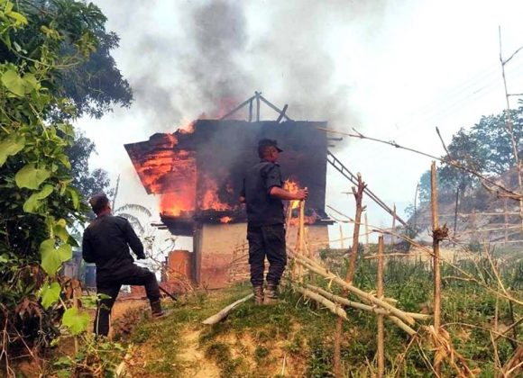 सोलुखुम्बुमा आगलागी, १० घर जले