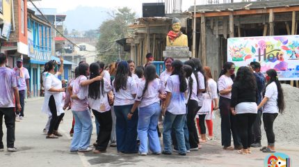 आज हिमाली तथा पहाडी क्षेत्रमा होली पर्व मनाइँदै