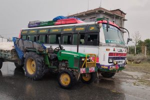 उदयपुरमा ट्याक्टरले ठक्कर दिँदा महिलाको मृत्यु, युवक गम्भीर घाइते
