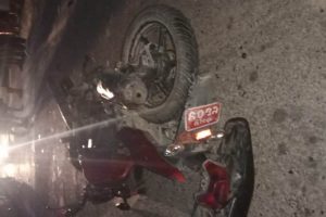 सुनसरीमा दुई मोटरसाइकल ठोक्किँदा बाबु-छोरासहित तीन जनाको मृत्यु