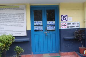 विराटनगर विमानस्थलको भीआईपी कक्षमा ताला, यात्रु कक्षबाटै आवत-जावत