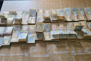 विराटनगरबाट श्रोत नखुलेको १४ लाख ५० हजारसहित एक जना पक्राउ