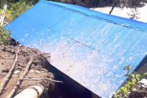 ताप्लेजुङमा बाढीले जलविद्युत आयोजनामा क्षति पुऱ्याउँदा दुई सय परिवार विद्युतविहीन