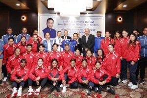 नेपाली राष्ट्रिय महिला टोलीले भारतसँग मैत्रीपूर्ण खेल खेल्दै