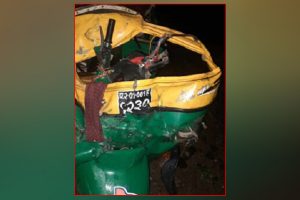 विराटनगरबाट धनगढी जाँदै गरेको बसको ठक्करबाट अटोमा सवार चार जनाको मृत्यु