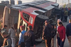 धनकुटाको रमाइलो घुम्तीमा बस दुर्घटना